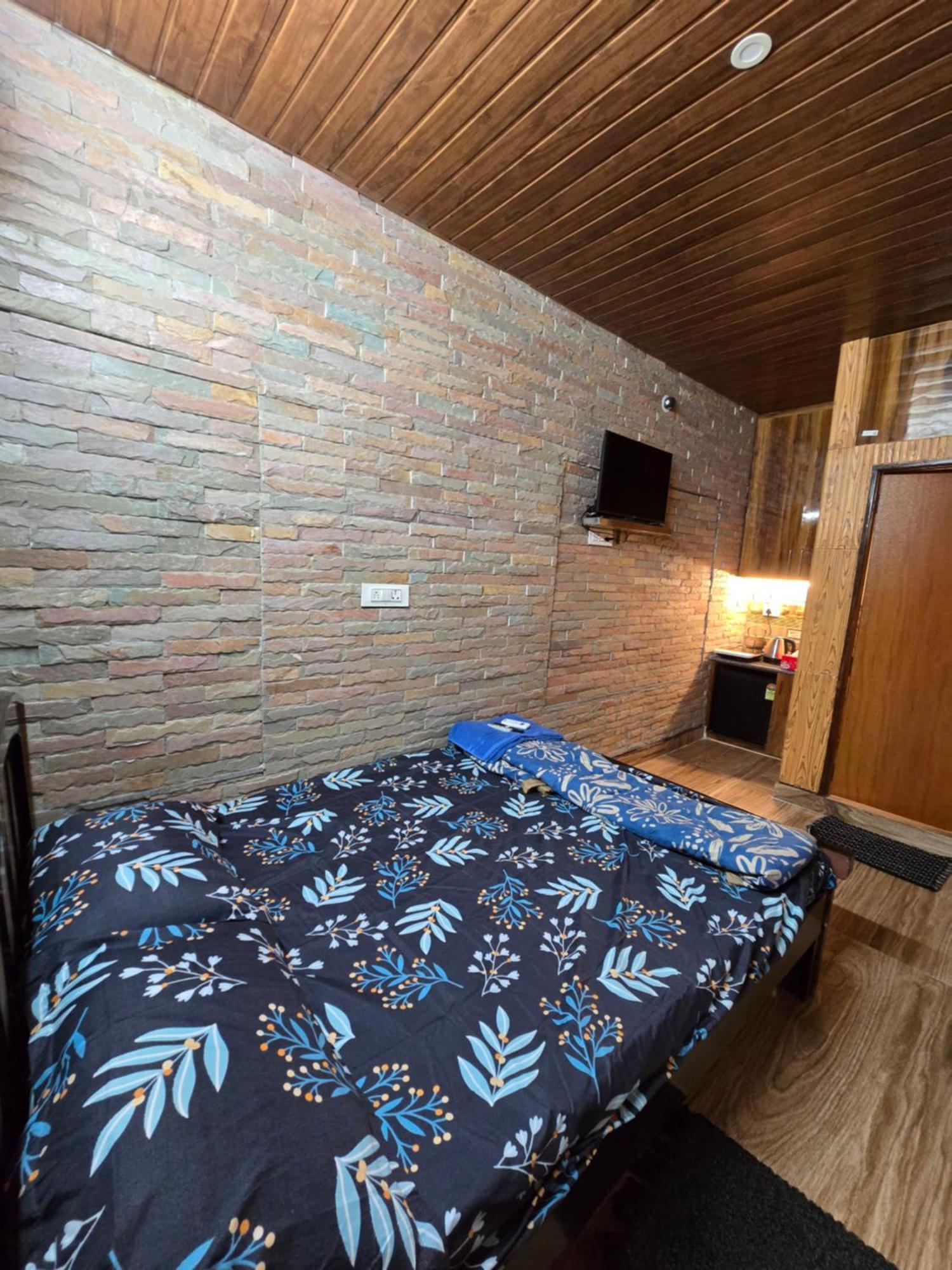 Barla'S Home Stay เชมชาบัด ภายนอก รูปภาพ